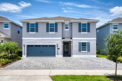 House in Kissimmee, Florida 8 bedrooms, 335.28 sq.m. № 2222781