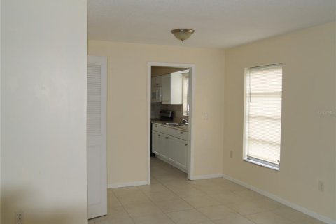 Immobilier commercial à vendre à Port Charlotte, Floride: 4 chambres, 223.99 m2 № 2207239 - photo 26