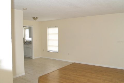 Immobilier commercial à vendre à Port Charlotte, Floride: 4 chambres, 223.99 m2 № 2207239 - photo 24