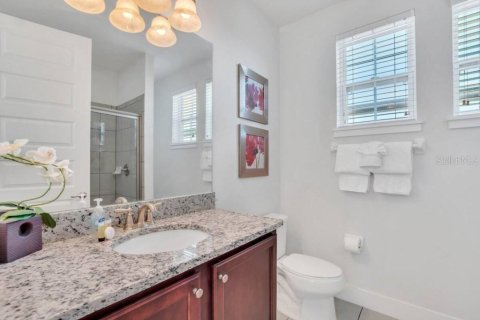 Casa en venta en Kissimmee, Florida, 6 dormitorios, 308.16 m2 № 2223198 - foto 22