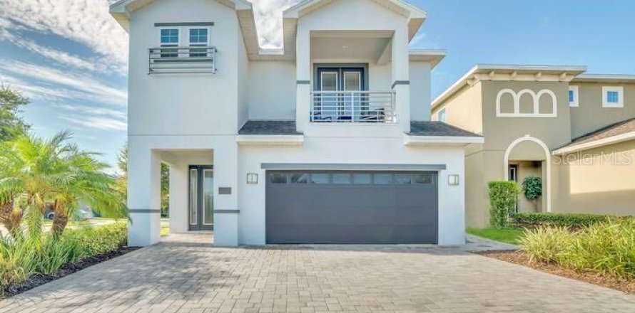 Casa en Kissimmee, Florida 6 dormitorios, 308.16 m2 № 2223198