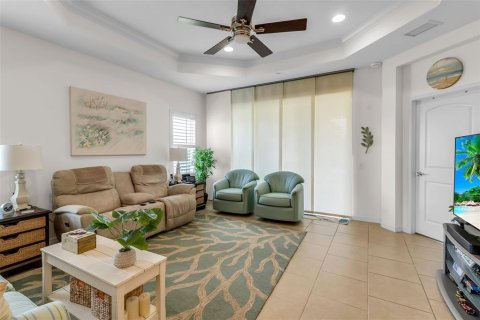 House in Bradenton, Florida 2 bedrooms, 141.68 sq.m. № 2208820 - photo 24