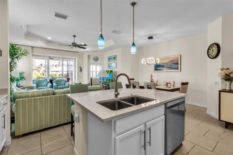 House in Bradenton, Florida 2 bedrooms, 141.68 sq.m. № 2208820 - photo 19