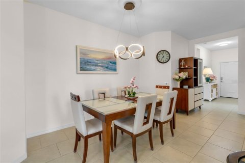House in Bradenton, Florida 2 bedrooms, 141.68 sq.m. № 2208820 - photo 22