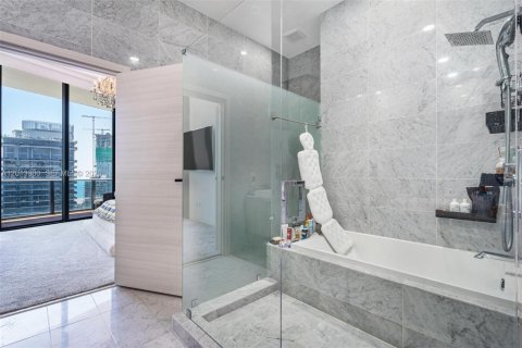 Condo in Miami, Florida, 3 bedrooms  № 2076303 - photo 18