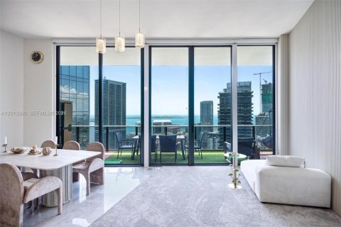 Condo in Miami, Florida, 3 bedrooms  № 2076303 - photo 13