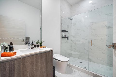 Condo in Miami, Florida, 3 bedrooms  № 2076303 - photo 29