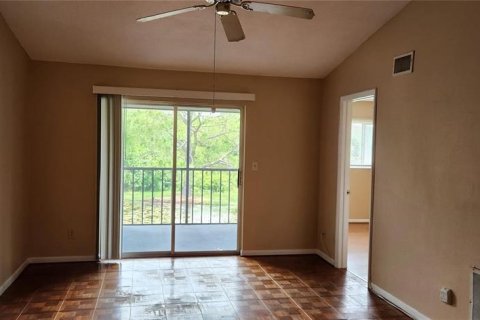 Copropriété à vendre à Largo, Floride: 2 chambres, 89.19 m2 № 2147725 - photo 6