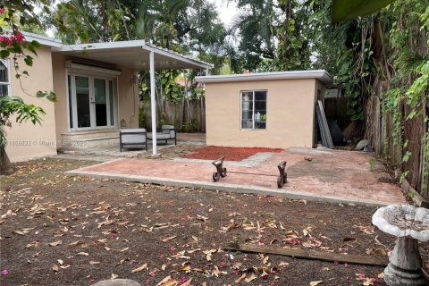 House in Miami, Florida 3 bedrooms, 118.73 sq.m. № 1888044 - photo 19