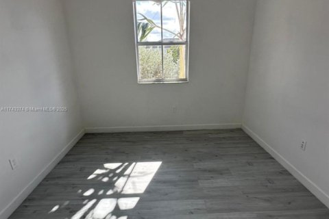 Townhouse in Homestead, Florida 3 bedrooms, 123.1 sq.m. № 1976986 - photo 9