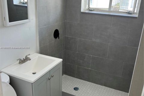 Appartement à louer à Miami Beach, Floride: 2 chambres, 945.56 m2 № 1893463 - photo 6