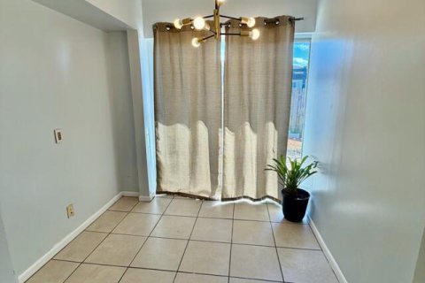 Adosado en venta en West Palm Beach, Florida, 3 dormitorios, 106.84 m2 № 2419479 - foto 14