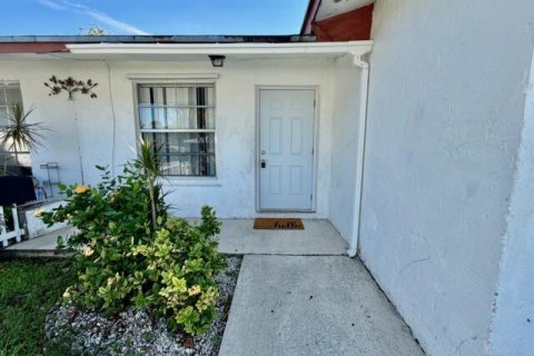 Adosado en venta en West Palm Beach, Florida, 3 dormitorios, 106.84 m2 № 2419479 - foto 23
