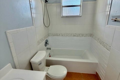 Adosado en venta en West Palm Beach, Florida, 3 dormitorios, 106.84 m2 № 2419479 - foto 8