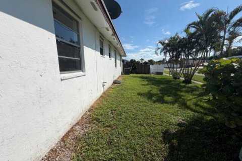 Adosado en venta en West Palm Beach, Florida, 3 dormitorios, 106.84 m2 № 2419479 - foto 25