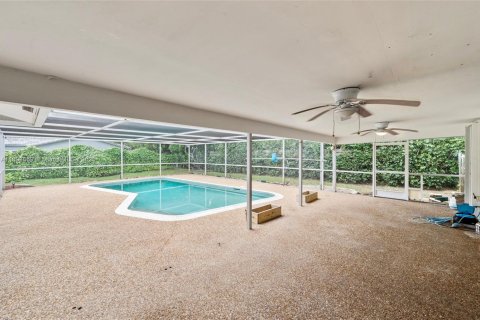 House in Coral Springs, Florida 4 bedrooms, 166.02 sq.m. № 1945135 - photo 29