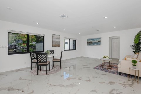 Casa en venta en Hollywood, Florida, 3 dormitorios, 122.82 m2 № 2177834 - foto 6