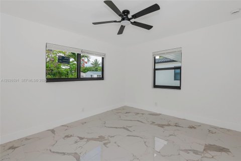Casa en venta en Hollywood, Florida, 3 dormitorios, 122.82 m2 № 2177834 - foto 20