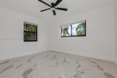 Casa en venta en Hollywood, Florida, 3 dormitorios, 122.82 m2 № 2177834 - foto 19