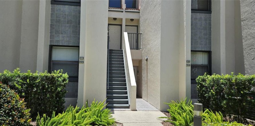 Condominio en Winter Haven, Florida, 2 dormitorios № 2232571