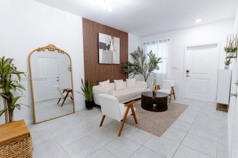 Купить таунхаус в Хомстед, Флорида 3 спальни, 157.47м2, № 2005699 - фото 5