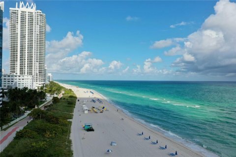 Copropriété à vendre à Miami Beach, Floride: 2 chambres, 118.91 m2 № 2017242 - photo 3