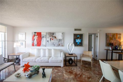 Copropriété à vendre à Miami Beach, Floride: 2 chambres, 118.91 m2 № 2017242 - photo 11
