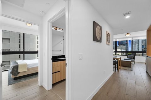 Condominio en venta en Miami, Florida, 2 dormitorios, 73.02 m2 № 2082735 - foto 18