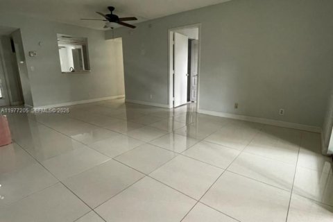 Condominio en venta en Margate, Florida, 2 dormitorios, 92.9 m2 № 2042417 - foto 9