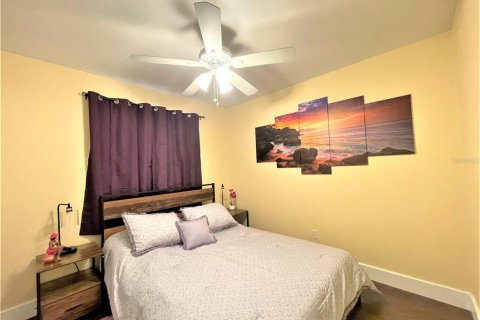 House in Saint Petersburg, Florida 3 bedrooms, 145.02 sq.m. № 1824544 - photo 28