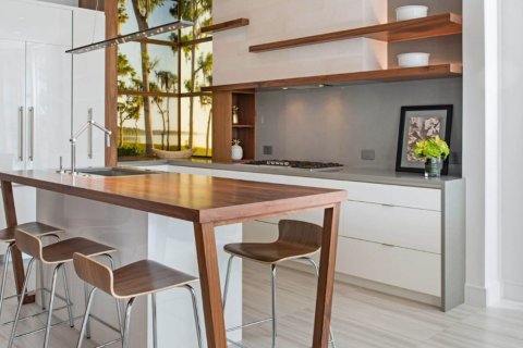 Adosado en venta en Melbourne, Florida, 5 dormitorios, 282 m2 № 67953 - foto 1