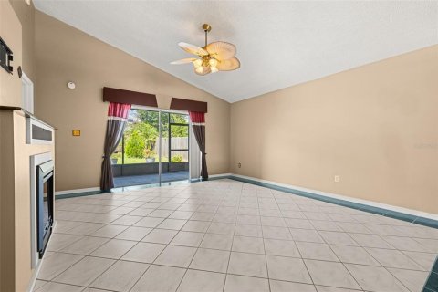 Villa ou maison à louer à Orlando, Floride: 3 chambres, 122.07 m2 № 2396630 - photo 8