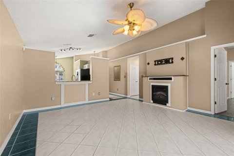 Villa ou maison à louer à Orlando, Floride: 3 chambres, 122.07 m2 № 2396630 - photo 10