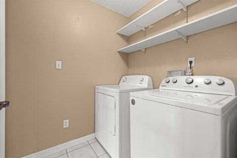 Villa ou maison à louer à Orlando, Floride: 3 chambres, 122.07 m2 № 2396630 - photo 24