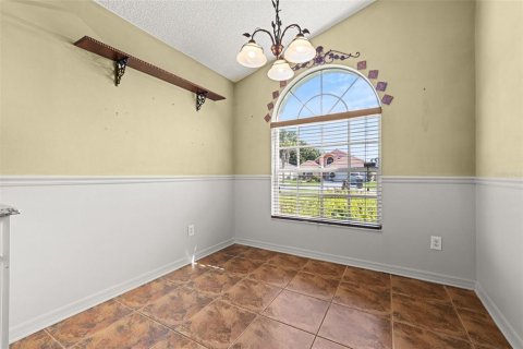Villa ou maison à louer à Orlando, Floride: 3 chambres, 122.07 m2 № 2396630 - photo 6
