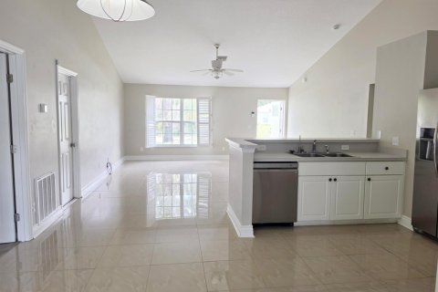 Villa ou maison à louer à Vero Beach, Floride: 3 chambres, 118.91 m2 № 2403739 - photo 8