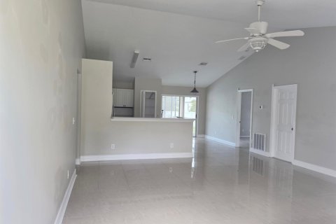 Villa ou maison à louer à Vero Beach, Floride: 3 chambres, 118.91 m2 № 2403739 - photo 10