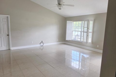 Villa ou maison à louer à Vero Beach, Floride: 3 chambres, 118.91 m2 № 2403739 - photo 4