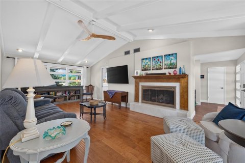 Villa ou maison à vendre à Gainesville, Floride: 4 chambres, 193.52 m2 № 2418667 - photo 15