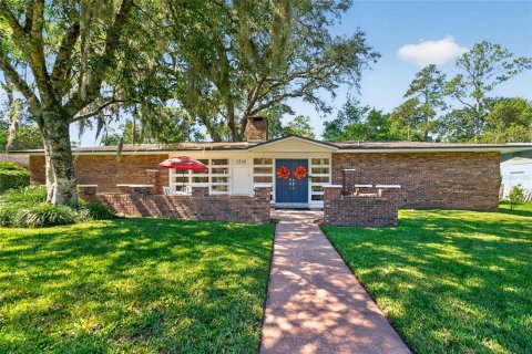 Villa ou maison à Gainesville, Floride 4 chambres, 193.52 m2 № 2418667