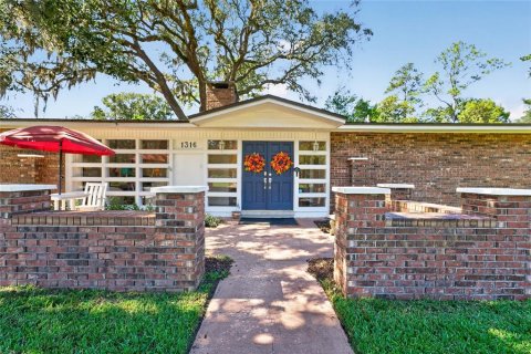Villa ou maison à vendre à Gainesville, Floride: 4 chambres, 193.52 m2 № 2418667 - photo 2