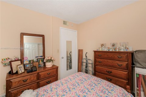 Купить кондоминиум в Майами, Флорида 3 спальни, 104.05м2, № 1978060 - фото 11