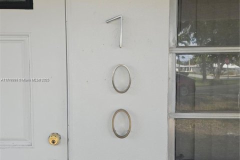 Villa ou maison à vendre à Pompano Beach, Floride: 4 chambres, 96.25 m2 № 1845801 - photo 10