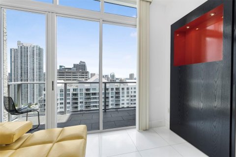 Condominio en venta en Miami, Florida, 1 dormitorio, 71.53 m2 № 1864234 - foto 16