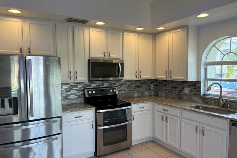 Casa en venta en Orlando, Florida, 4 dormitorios, 161.84 m2 № 1792261 - foto 4