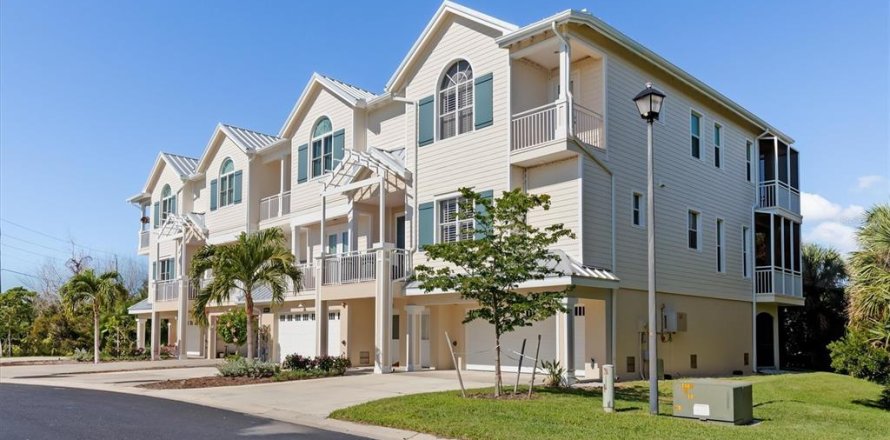 Touwnhouse à Placida, Floride 3 chambres, 222.87 m2 № 2347421