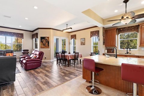 Touwnhouse à vendre à Placida, Floride: 3 chambres, 222.87 m2 № 2347421 - photo 4