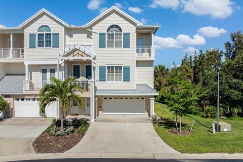 Touwnhouse à vendre à Placida, Floride: 3 chambres, 222.87 m2 № 2347421 - photo 3