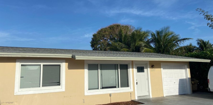 Casa en Lantana, Florida 3 dormitorios, 128.76 m2 № 1057886