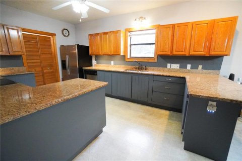 House in Sumter, Florida 4 bedrooms, 235.97 sq.m. № 1527180 - photo 15